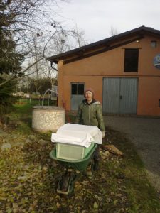 A fine inverno 2014, nel giardino di Freto Modena, arrivano due famiglie di api.
